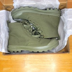 Skechers Mountbay Boots Green Size 7